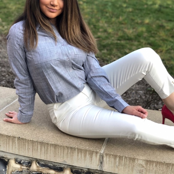 NWT Grey/blue button down blouse - Picture 3 of 3